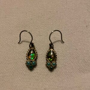 Elegant Gold and Green Teardrop Earrings